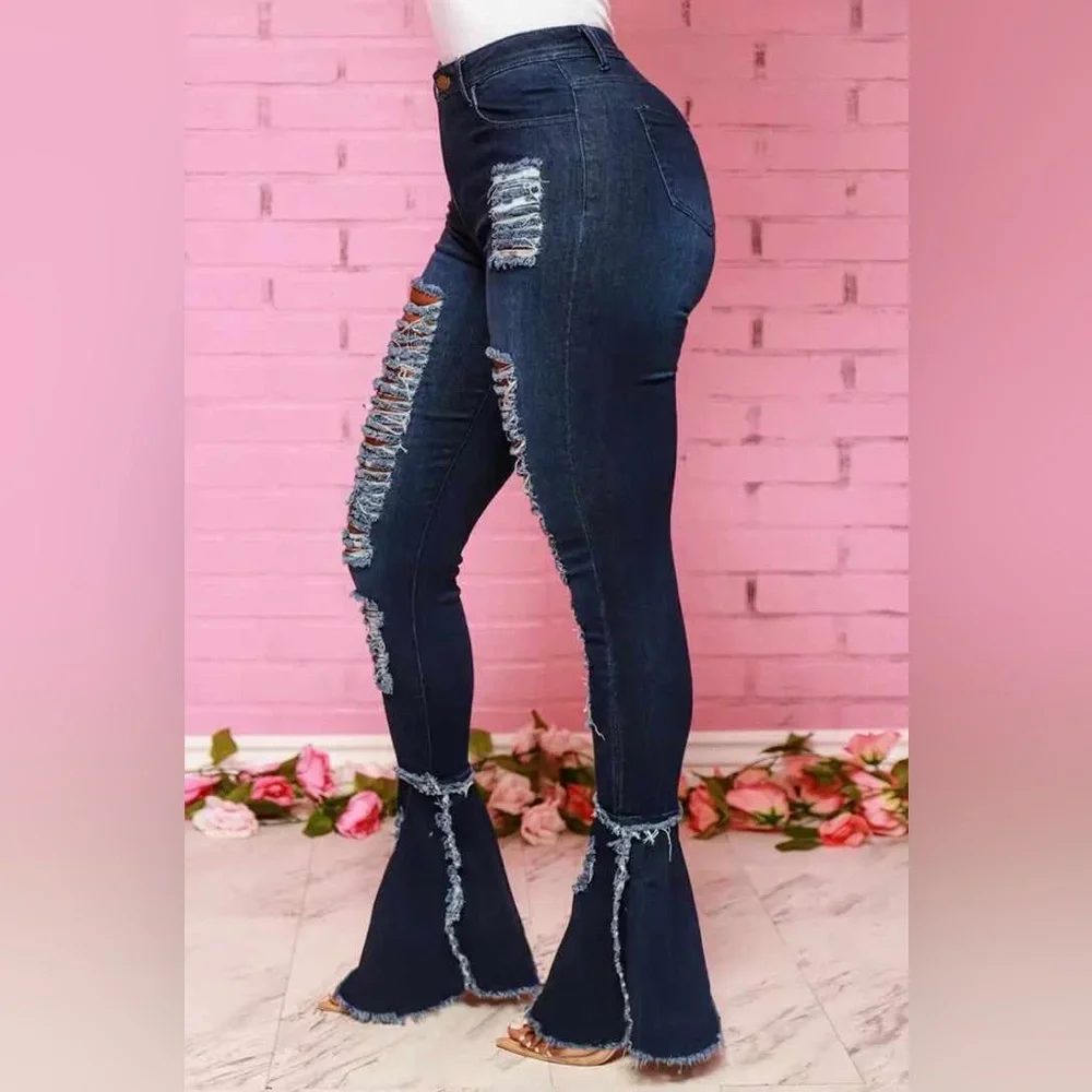 Precious Ripped Jeans 👖💙 - Picture 7 of 8